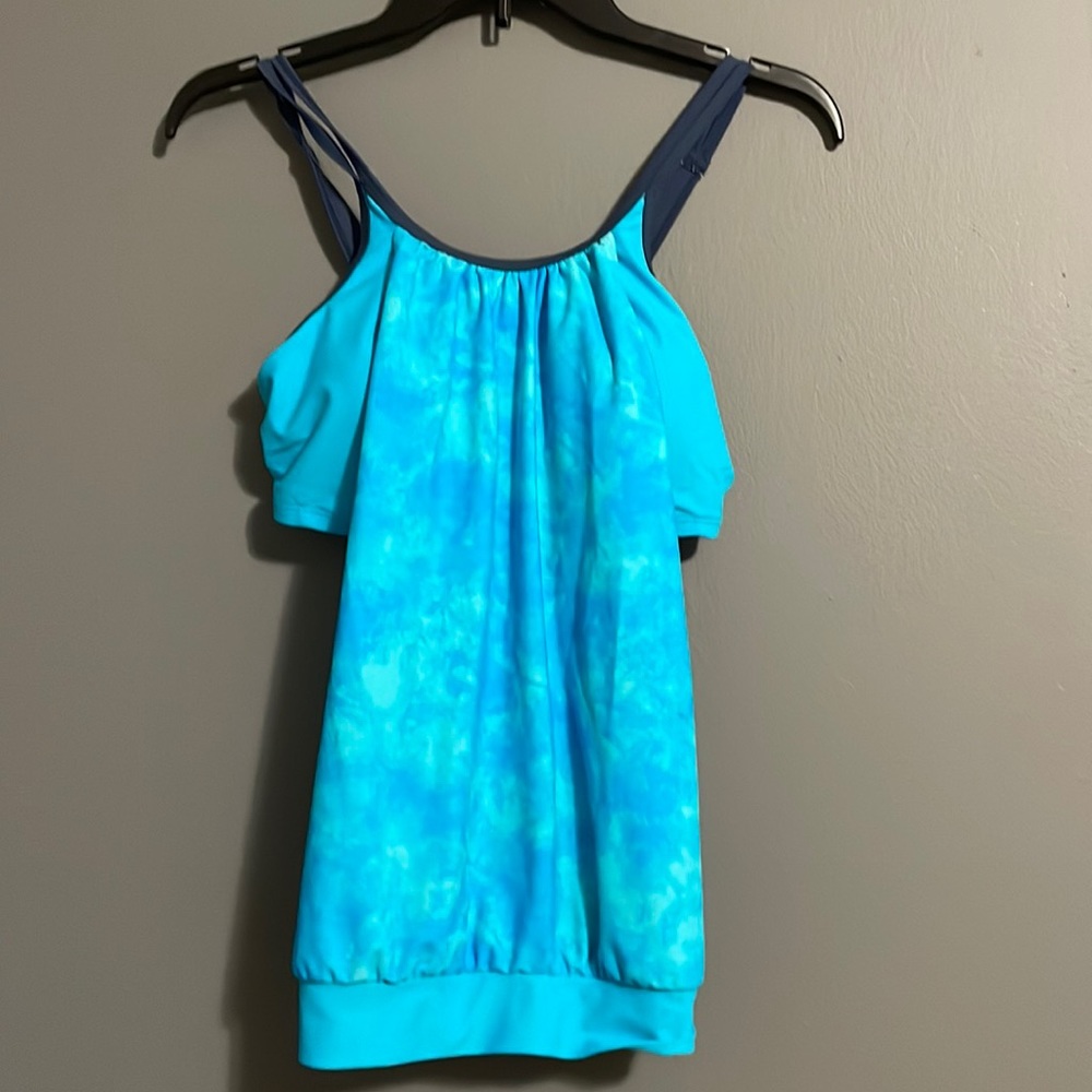 Women’s free country swim top